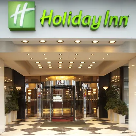 By Ihg