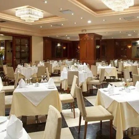 By Ihg 5* Soluň