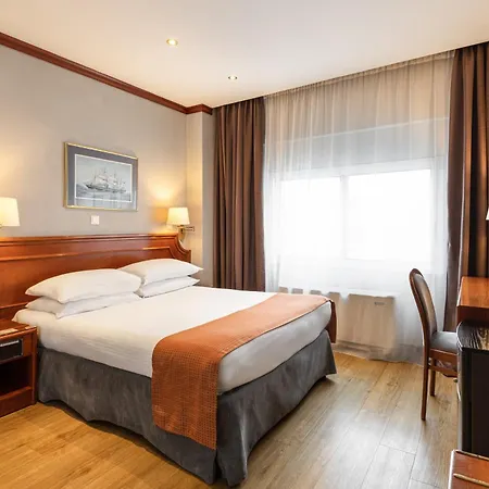 Hotel By Ihg